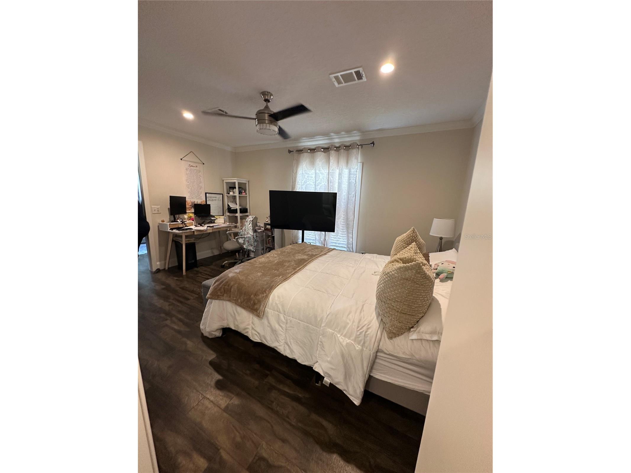 6867 NE 5th Street Ocala FL 34470 OM720102 image9