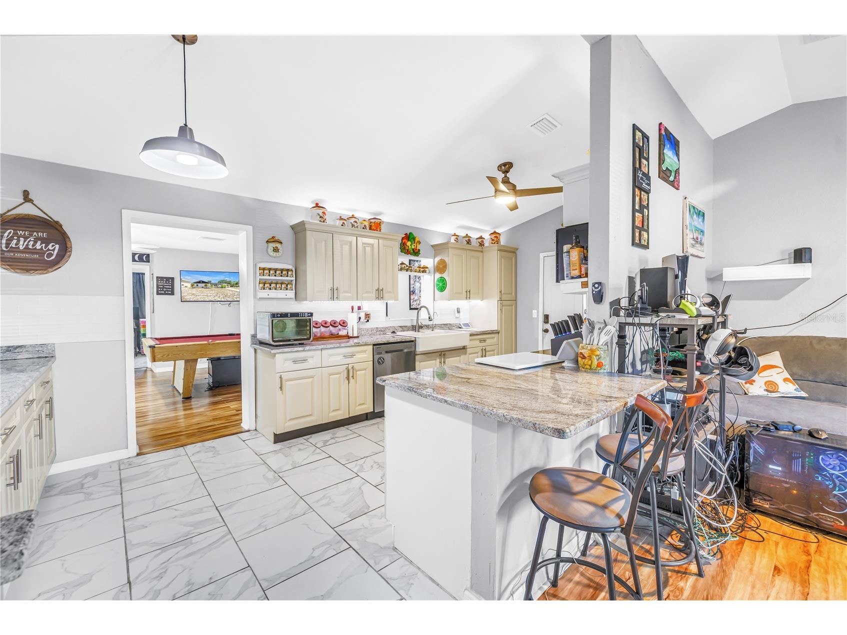 687 Jasmine Way S Saint Petersburg FL 33705 TB8510584 image13