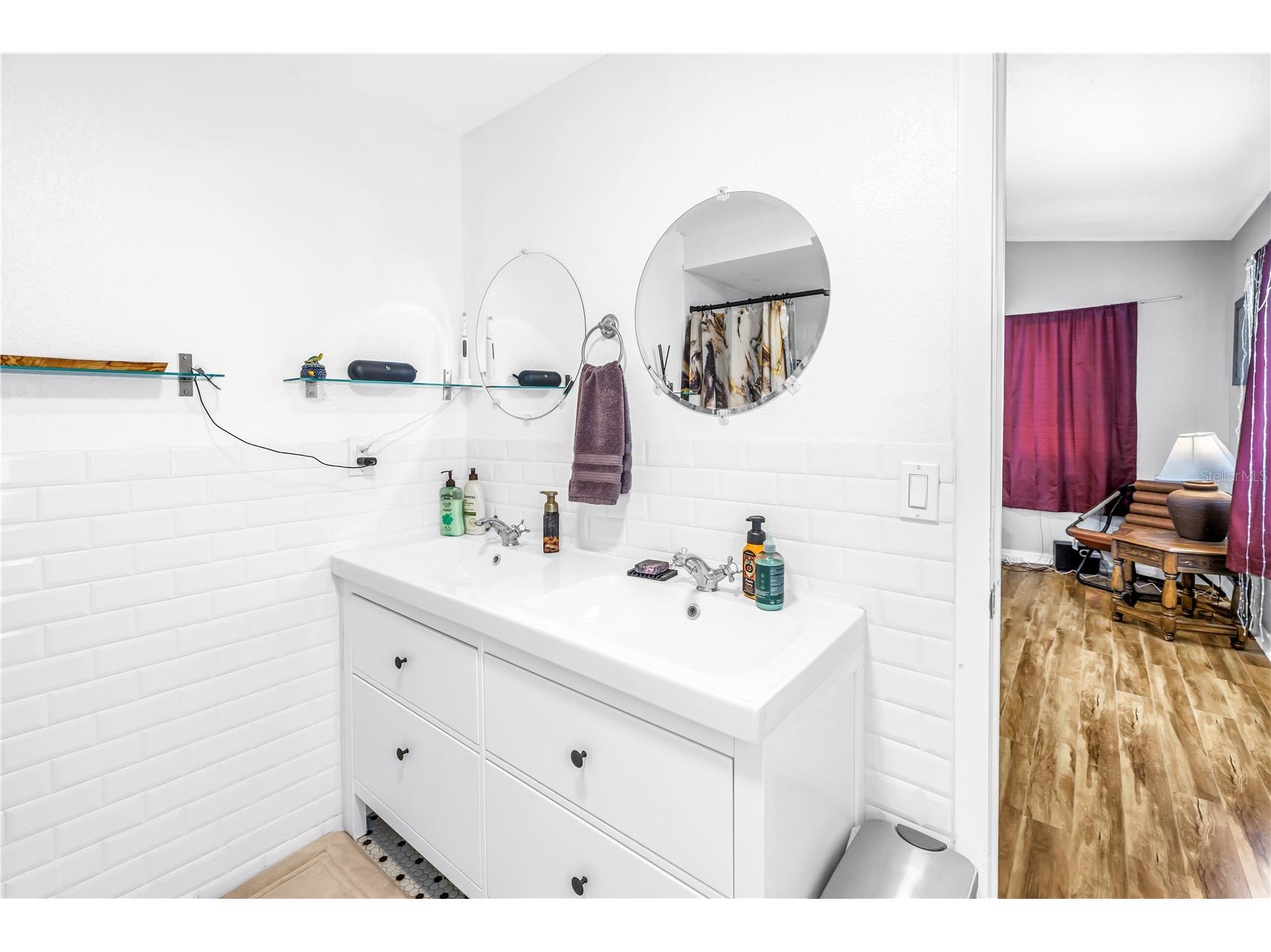 687 Jasmine Way S Saint Petersburg FL 33705 TB8510584 image21