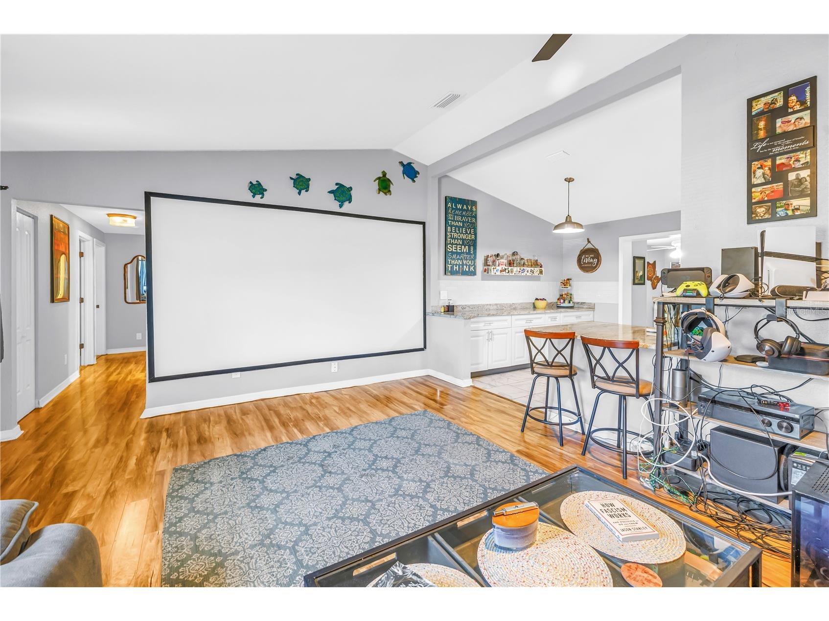 687 Jasmine Way S Saint Petersburg FL 33705 TB8510584 image6
