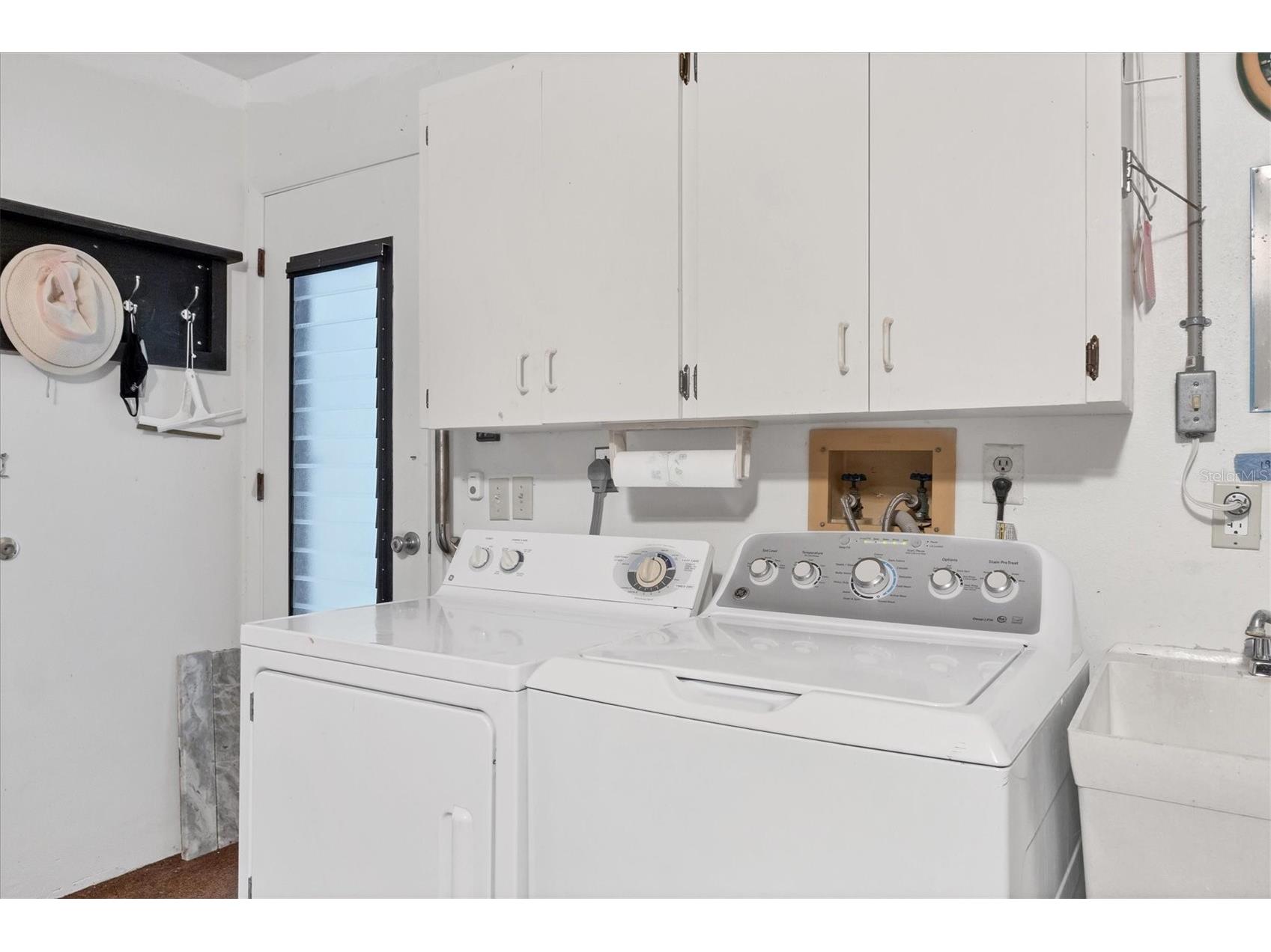 687 Linden Drive Englewood FL 34223 D6145787 image32