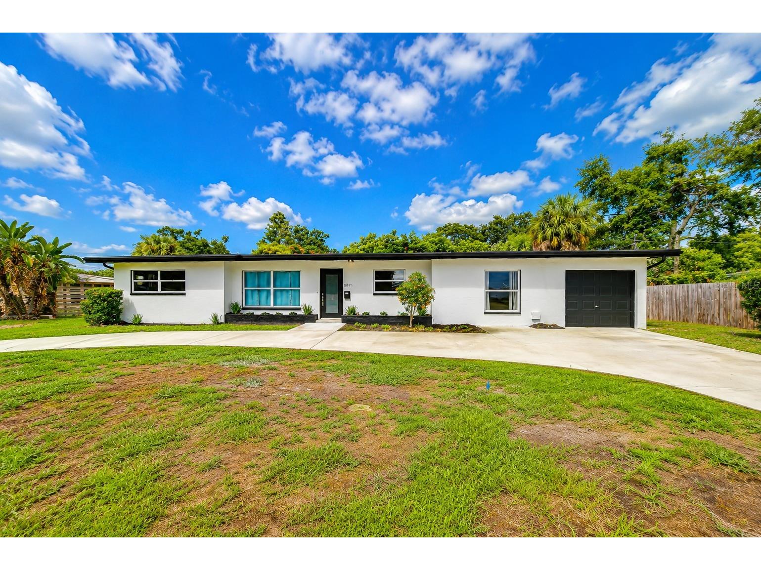 6871 4th Street S Saint Petersburg FL 33705 TB8530740 image3