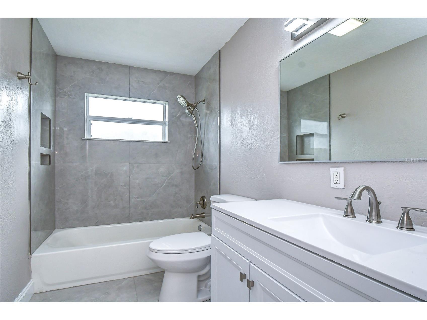 6871 4th Street S Saint Petersburg FL 33705 TB8530740 image33