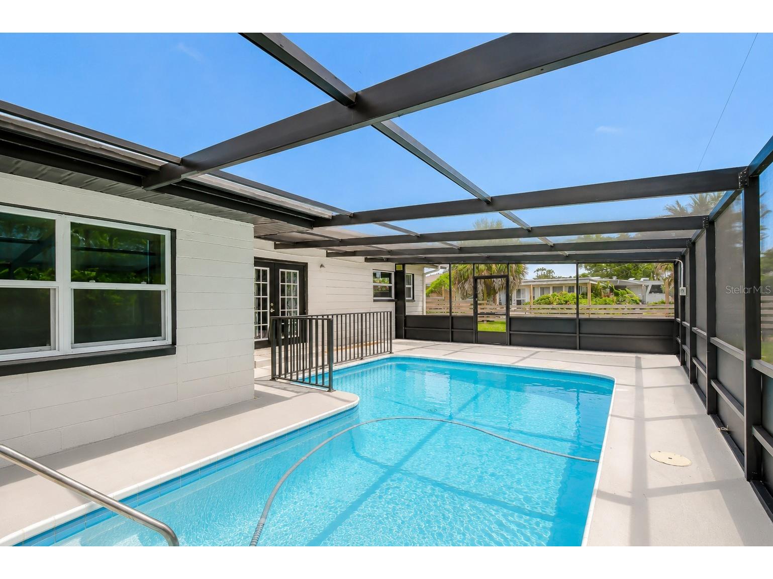 6871 4th Street S Saint Petersburg FL 33705 TB8530740 image7