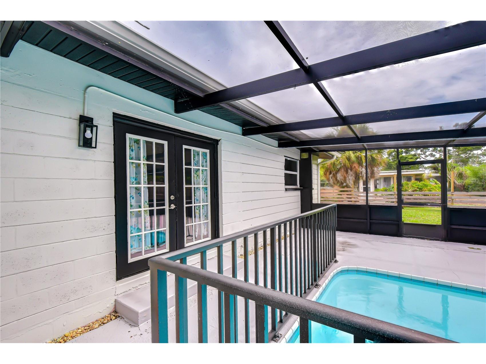6871 4th Street S Saint Petersburg FL 33705 TB8530740 image8