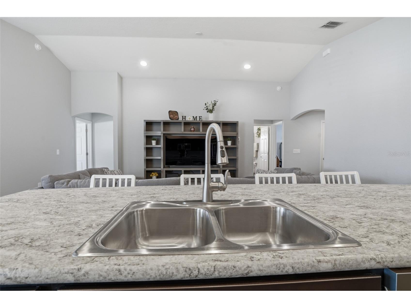 6872 Gideon Circle Zephyrhills FL 33541 TB8501550 image10