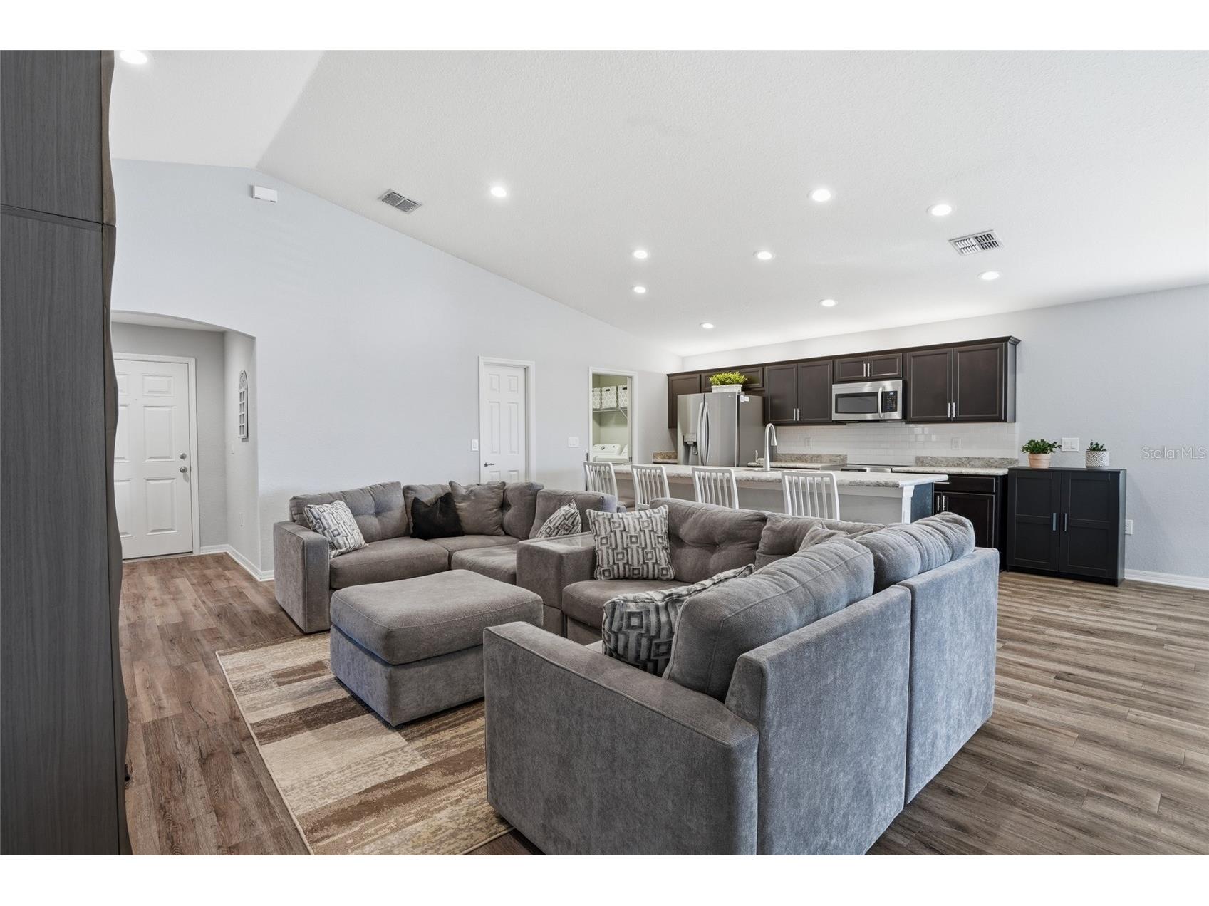 6872 Gideon Circle Zephyrhills FL 33541 TB8501550 image3