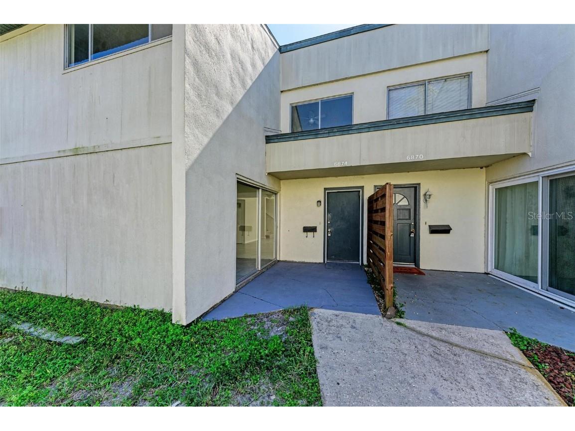 6874 Whitman Way #53C Sarasota FL 34243 A4559246 image1