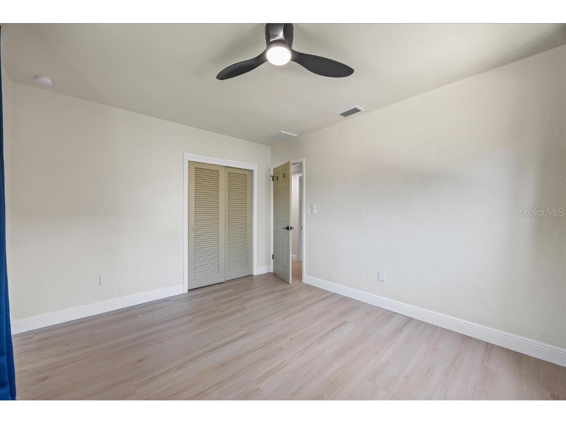 6875 11th Avenue N Saint Petersburg FL 33710 TB8387804 image25