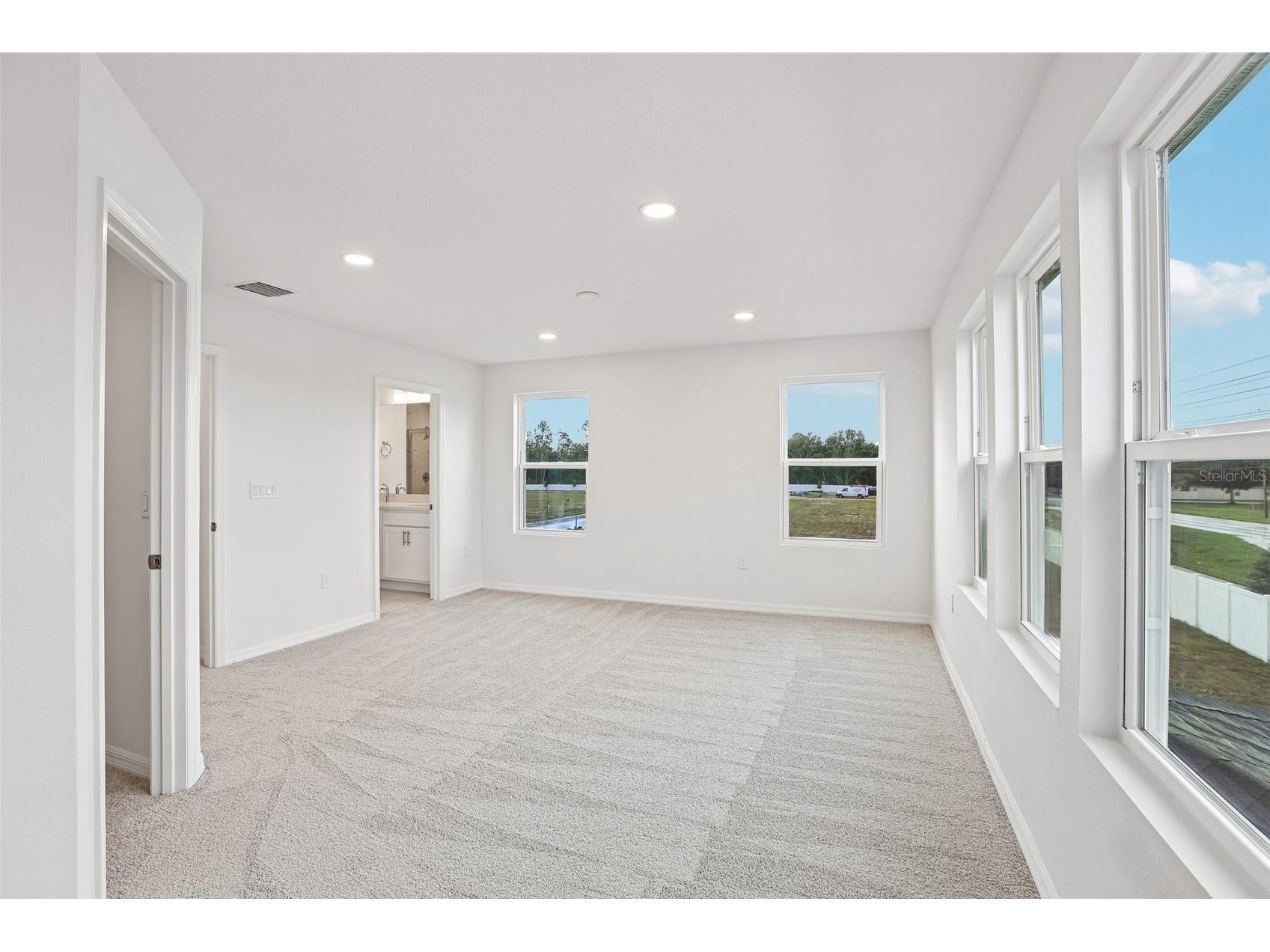 6876 Holcombe Down Drive Zephyrhills FL 33541 TB8519204 image16