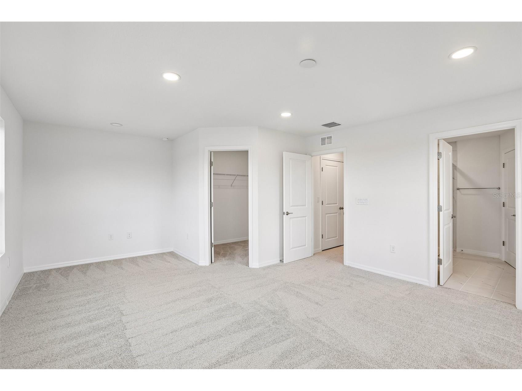 6876 Holcombe Down Drive Zephyrhills FL 33541 TB8519204 image20