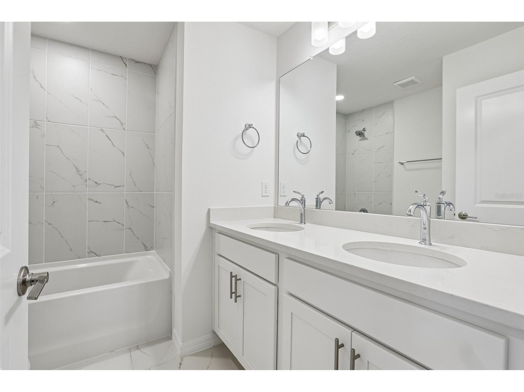 6876 Holcombe Down Drive Zephyrhills FL 33541 TB8519204 image25