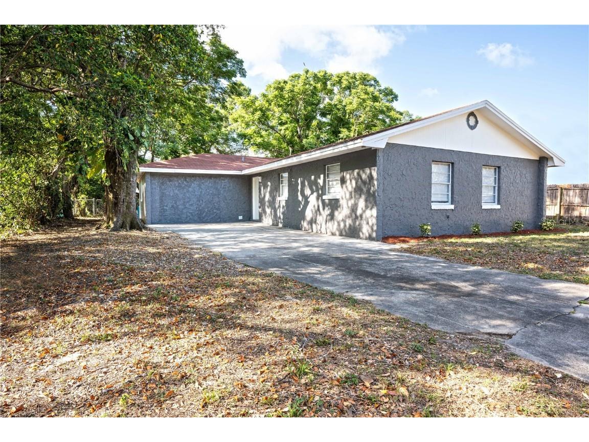 688 Beverly Drive Lake Wales FL 33853 O6111187 image1