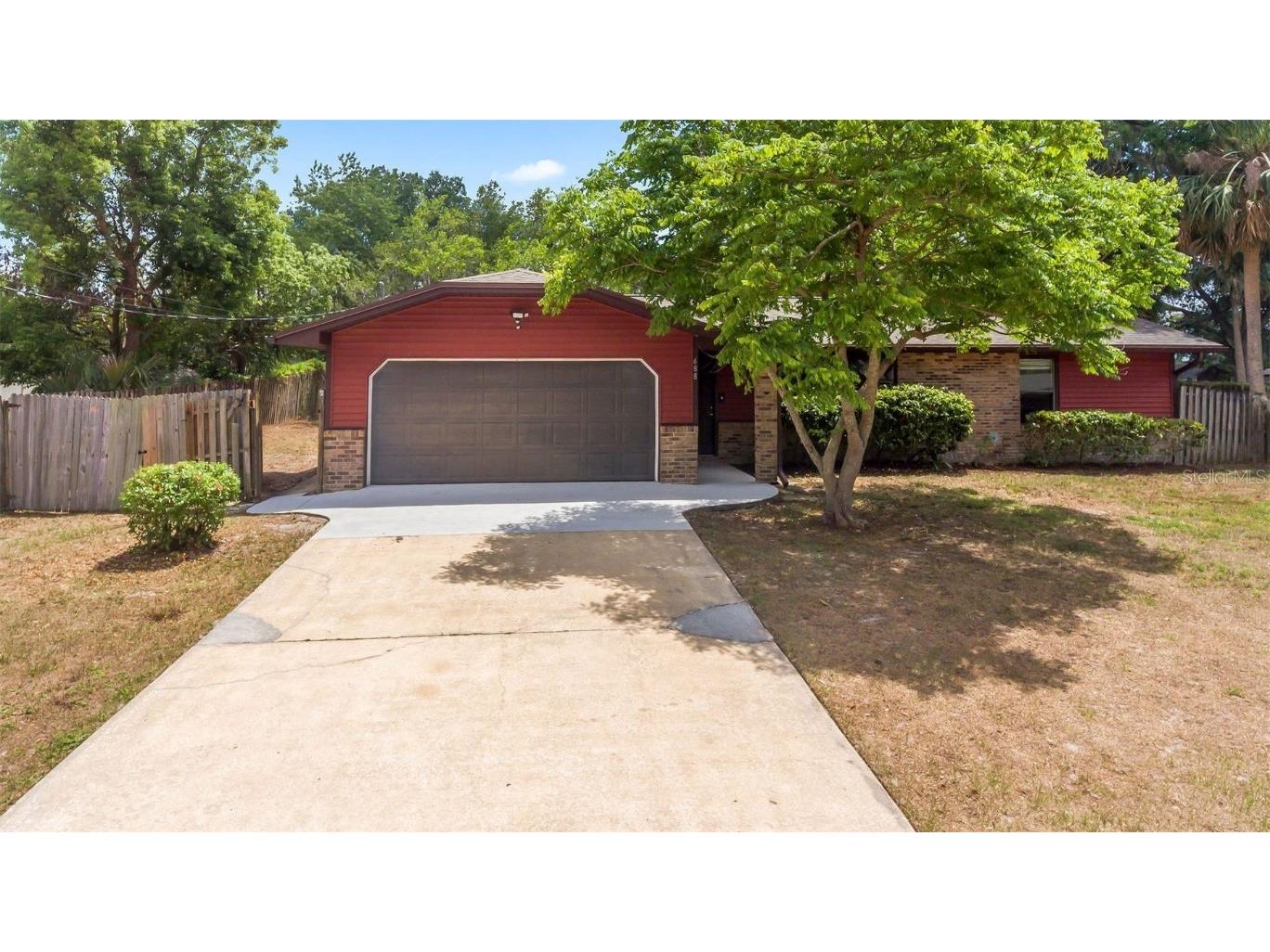 688 Cumberland Road Deland FL 32724 V4942363 image1