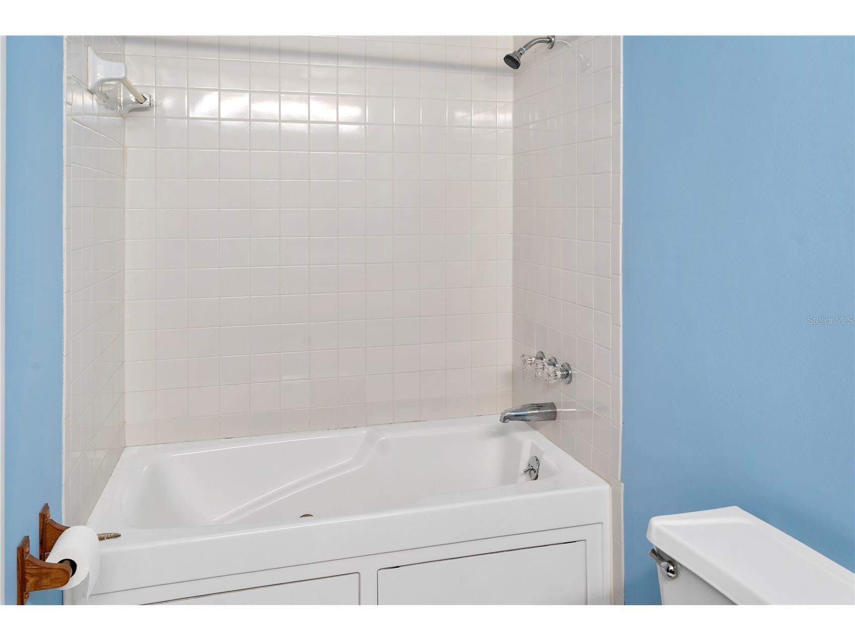 688 Lake Villas Drive #688 Altamonte Springs FL 32701 - LAKE ORIENTA O6388843 image13