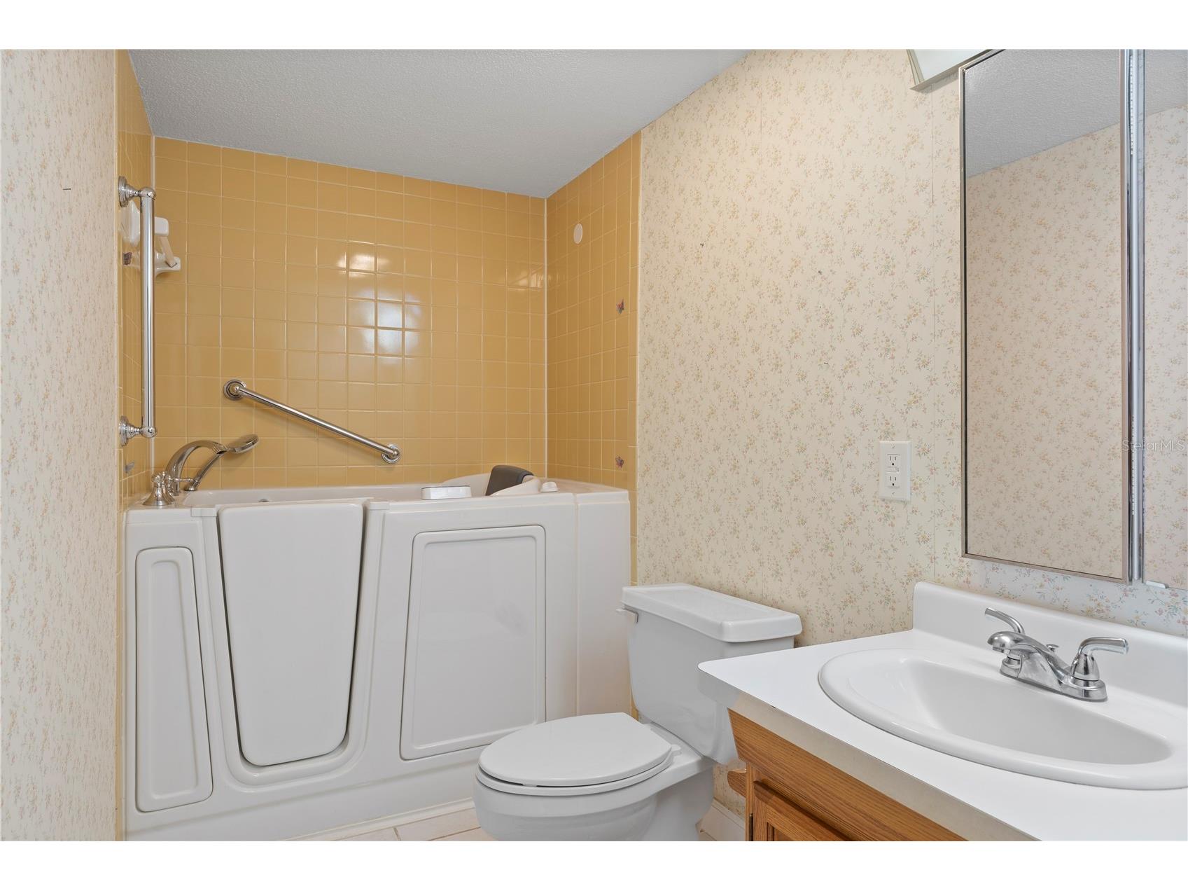 688 Lake Villas Drive #688 Altamonte Springs FL 32701 - LAKE ORIENTA O6388843 image19