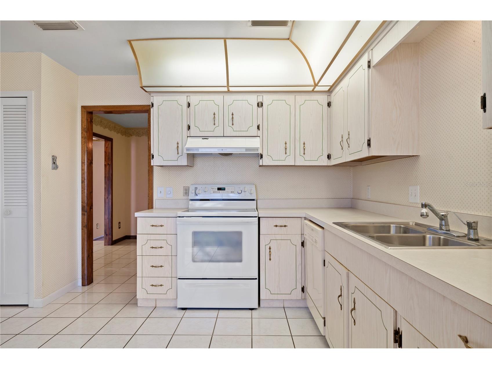 688 Lake Villas Drive #688 Altamonte Springs FL 32701 - LAKE ORIENTA O6388843 image4