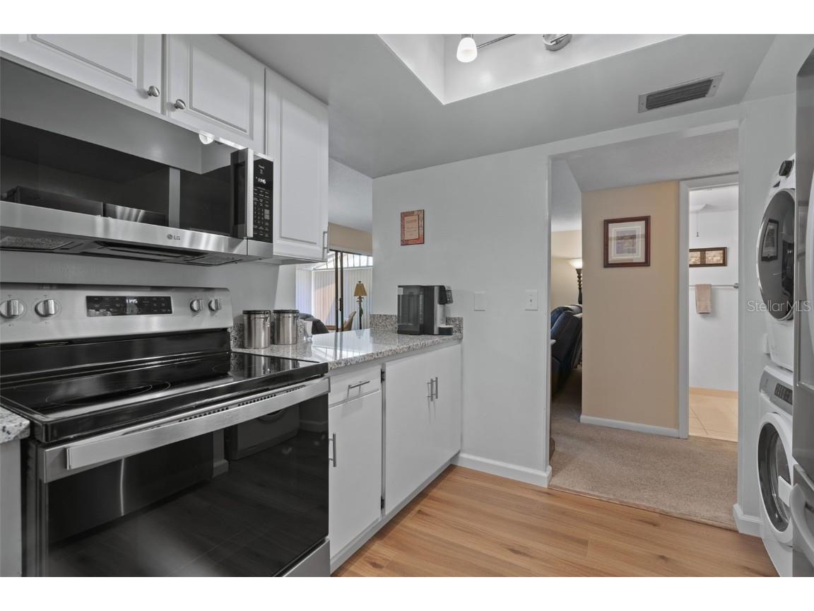 688 Midway Drive #B Ocala FL 34472 OM702422 image6