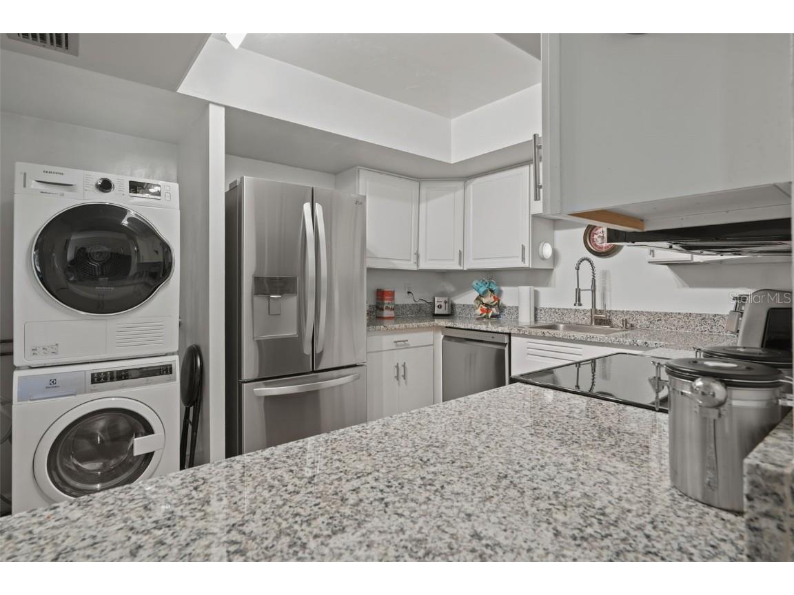 688 Midway Drive #B Ocala FL 34472 OM702422 image7