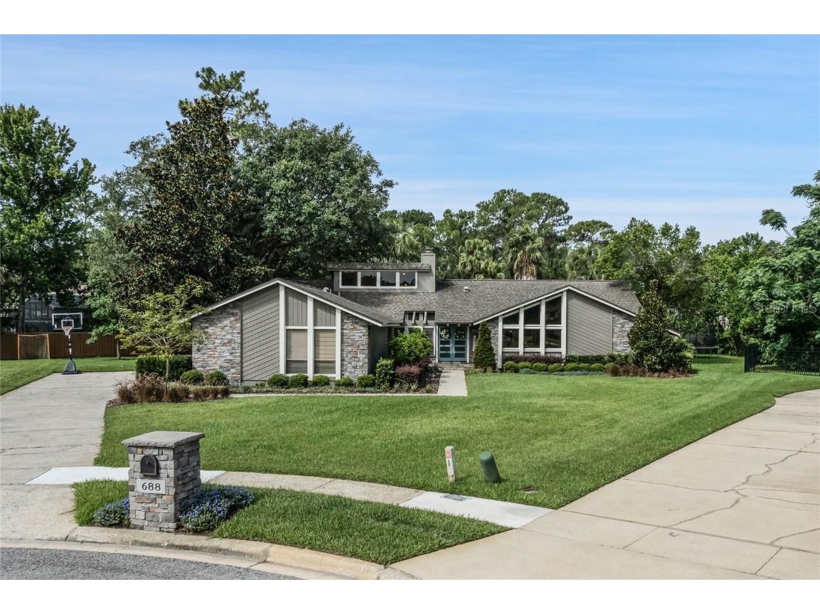 688 Rivercrest Lane Longwood FL 32779 - LITTLE WEKIVA RIVER O6122883 image1