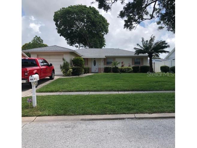 6881 Dalkeith Avenue N Saint Petersburg FL 33709 U8199342 image1