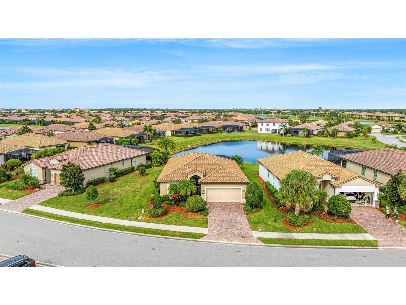 6881 Willowshire Way Bradenton FL 34212 A4591010 image1