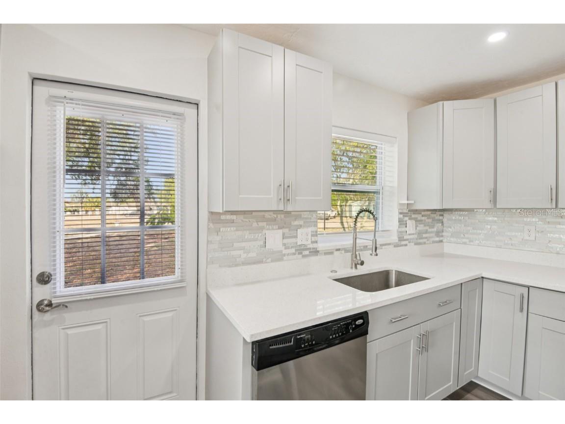 6882 Pinehurst Drive Spring Hill FL 34606 TB8453284 image9