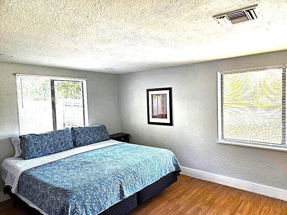 6886 49th Avenue N Saint Petersburg FL 33709 TB8451944 image10