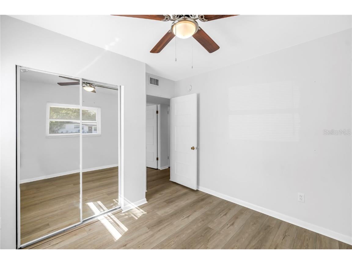 6888 20th Street N Saint Petersburg FL 33702 TB8445408 image22