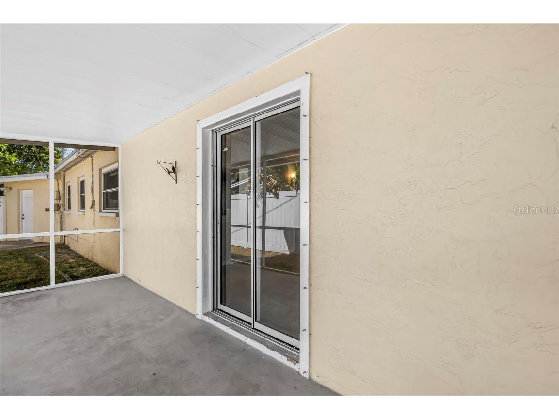 6888 20th Street N Saint Petersburg FL 33702 TB8445408 image29