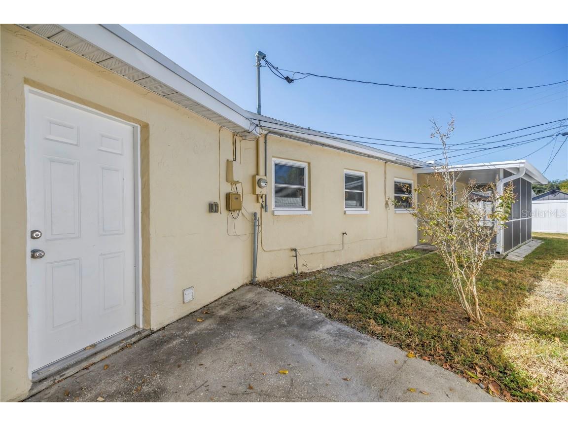 6888 20th Street N Saint Petersburg FL 33702 TB8445408 image35