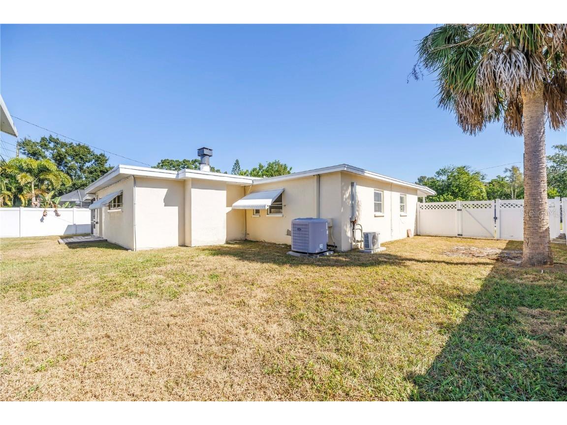 6888 20th Street N Saint Petersburg FL 33702 TB8445408 image37