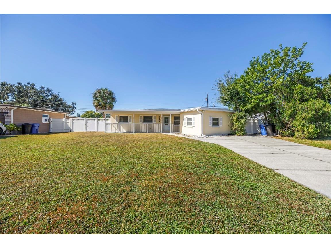 6888 20th Street N Saint Petersburg FL 33702 TB8445408 image38