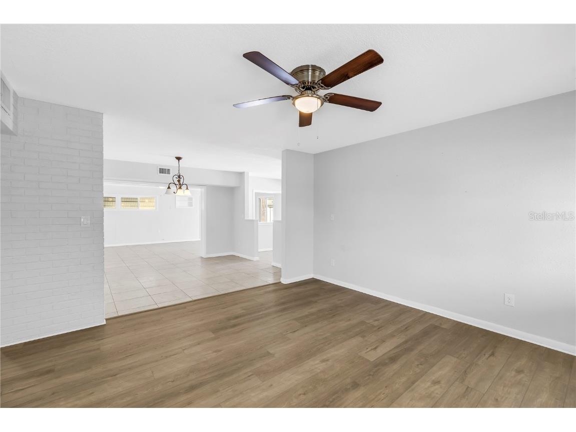 6888 20th Street N Saint Petersburg FL 33702 TB8445408 image6