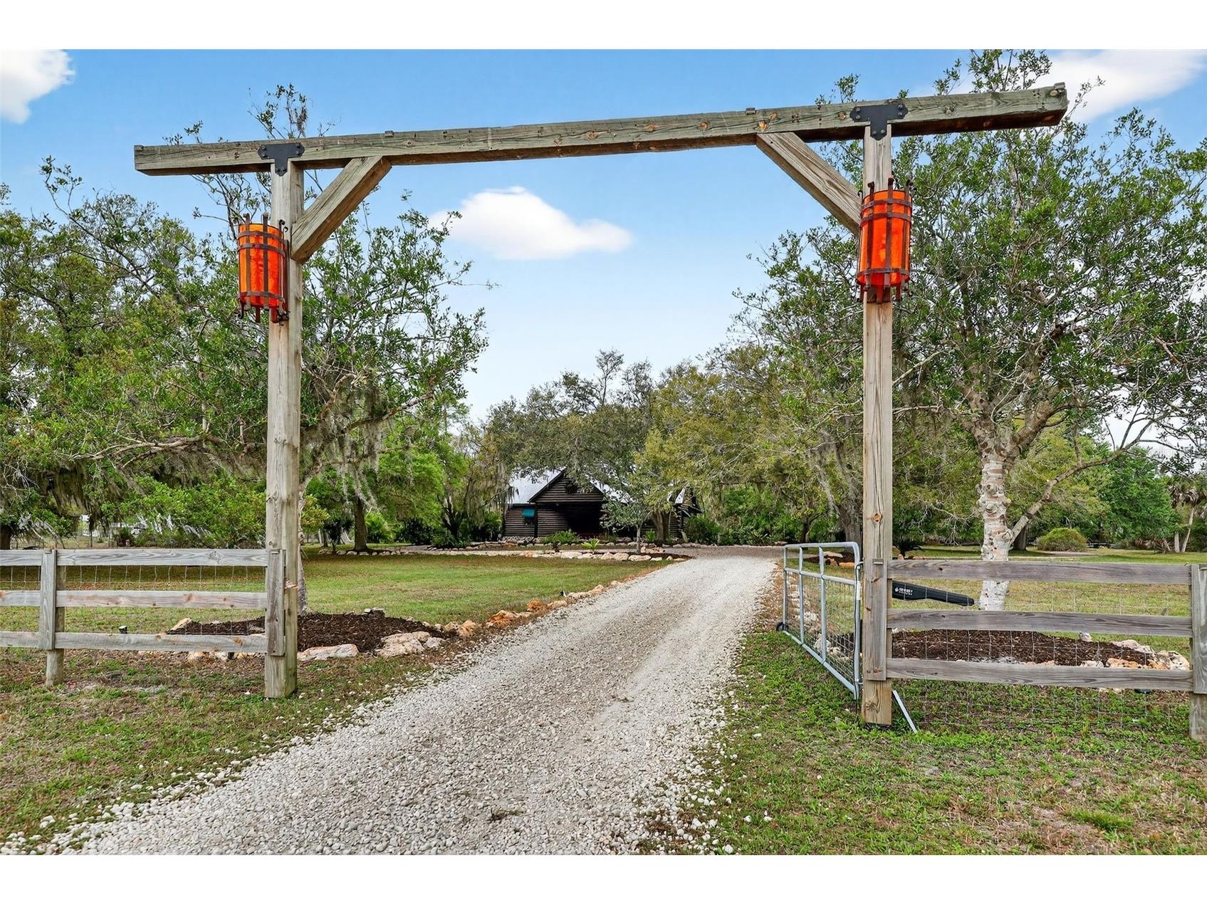 6888 Myakka Valley Trl Sarasota FL 34241 A4685475 image83