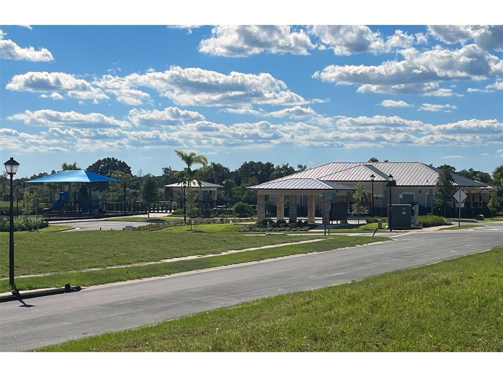 6888 Spanish Imperial Street Howey In The Hills FL 34737 O6375311 image4