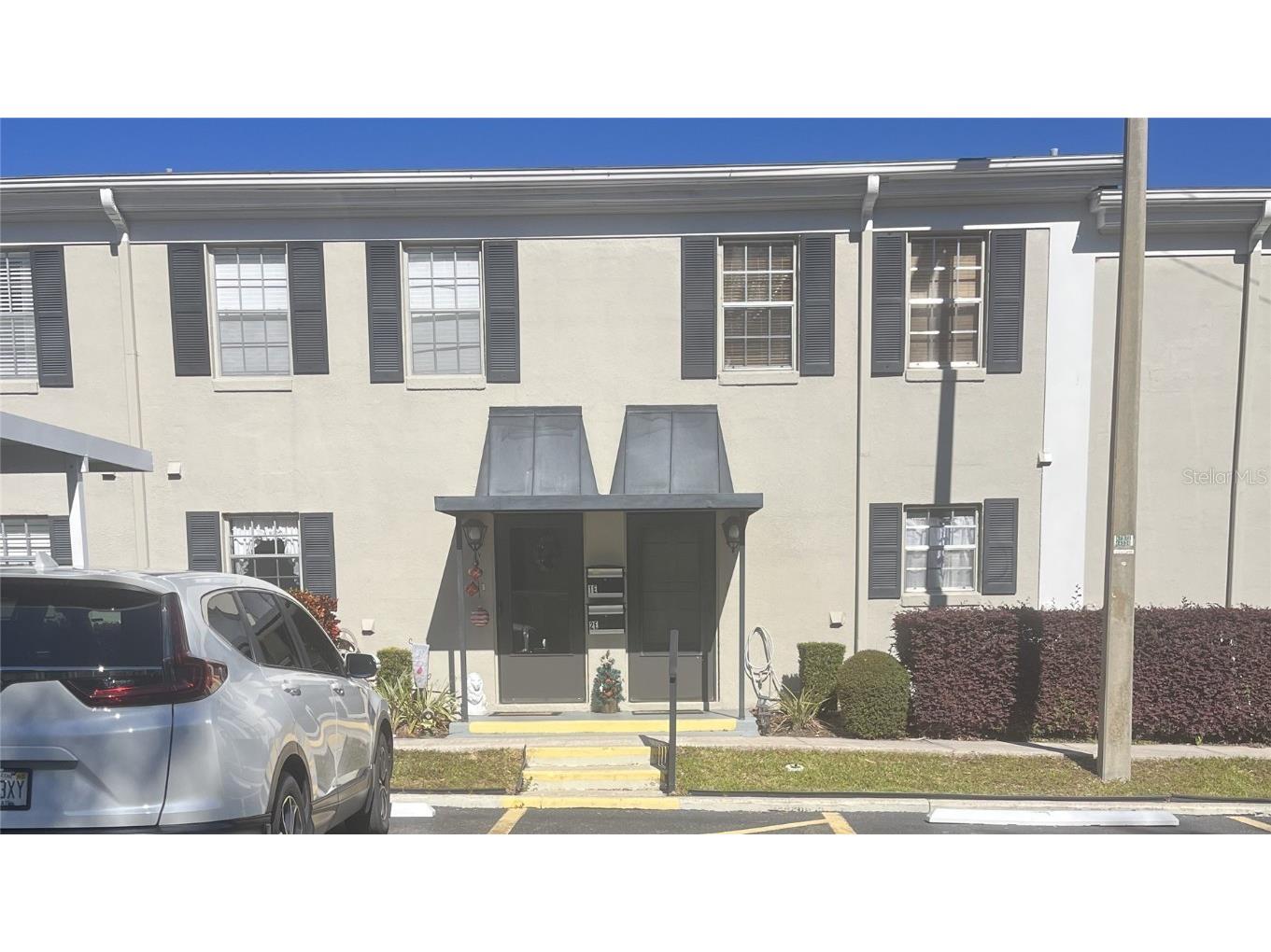 689 Lake Howard Drive NW #1E Winter Haven FL 33880 TB8360466 image1