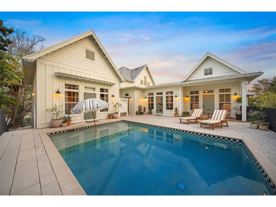 689 Lands End Drive Longboat Key FL 34228 A4637387 image1