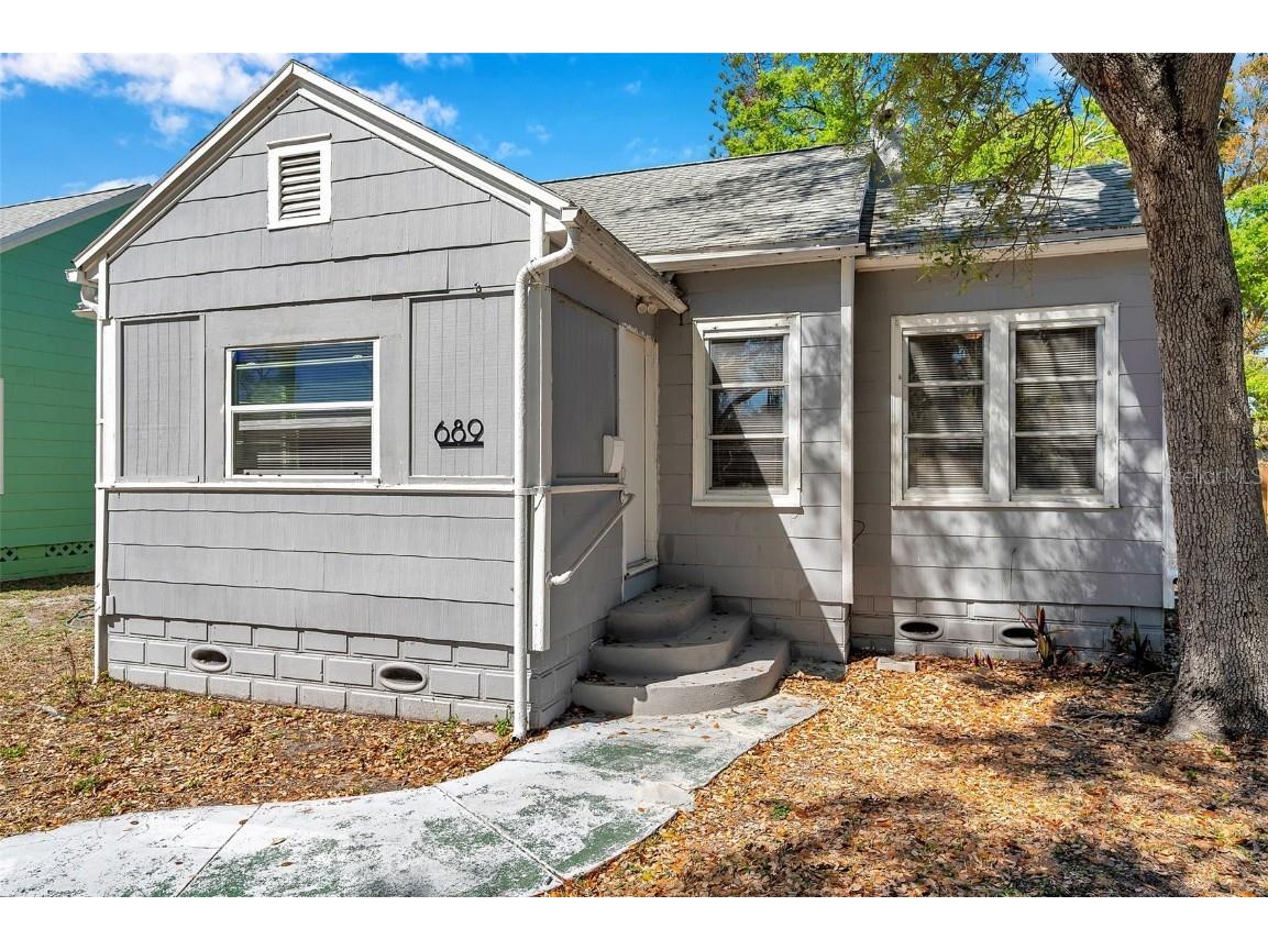 689 Paris Avenue S Saint Petersburg FL 33701 TB8359590 image1