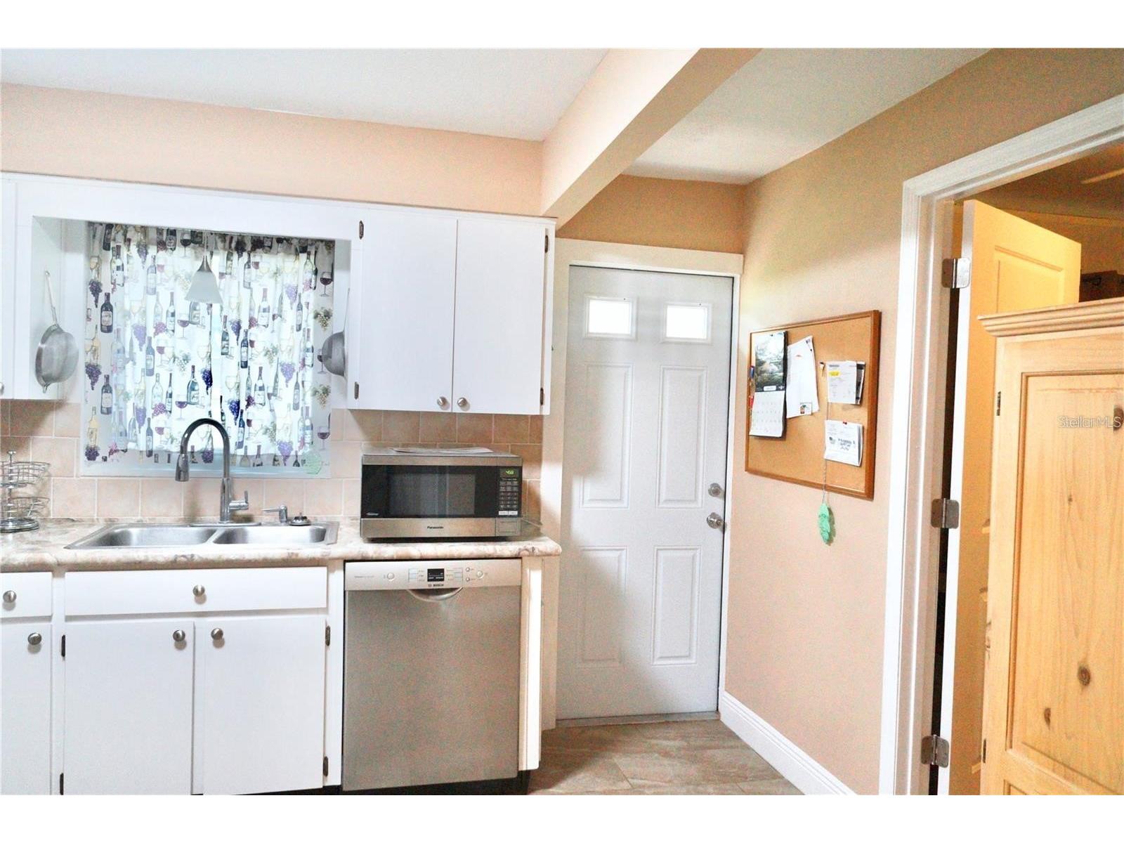 6890 Versailles N #10 Pinellas Park FL 33781 TB8522876 image12