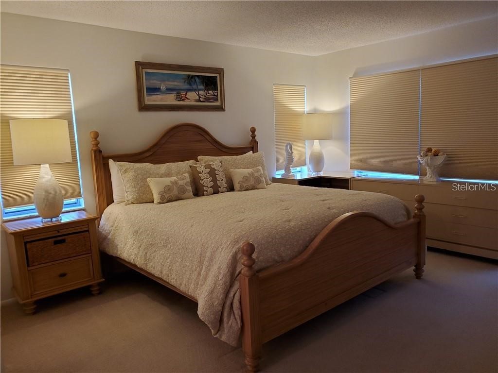 6892 W Country Club Lane Sarasota FL 34243 A4597862 image11