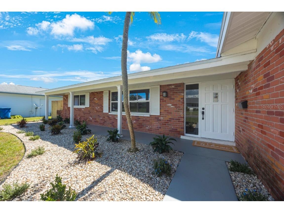 6894 14th Avenue N Saint Petersburg FL 33710 TB8427645 image1