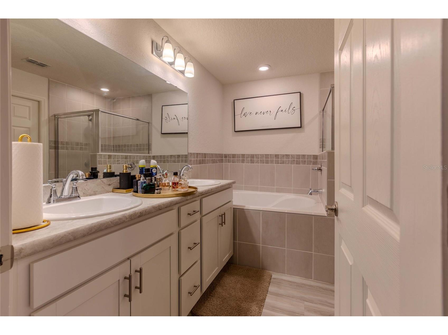 6896 Pebblebrooke Way Zephyrhills FL 33541 TB8489857 image15