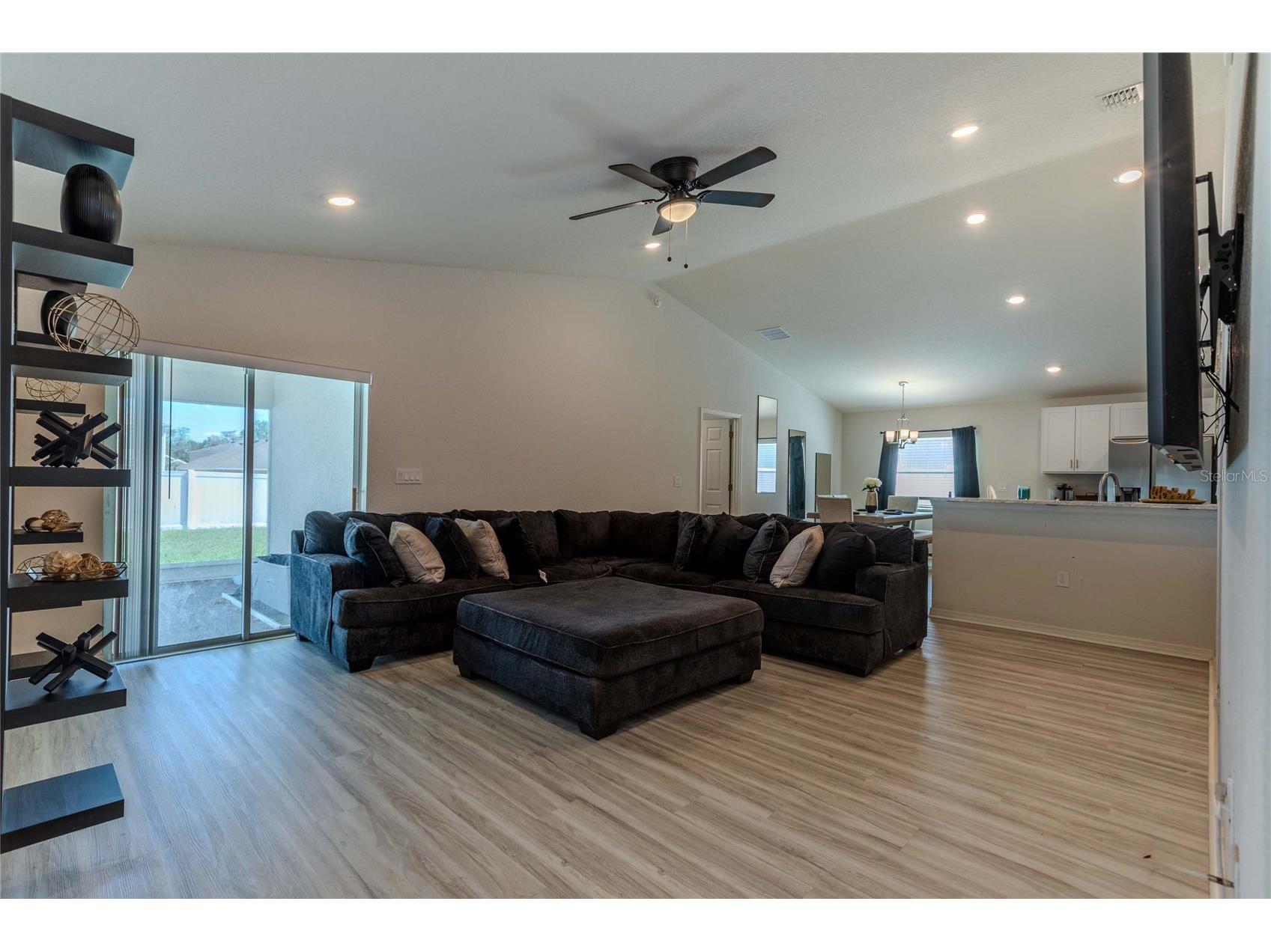 6896 Pebblebrooke Way Zephyrhills FL 33541 TB8489857 image4