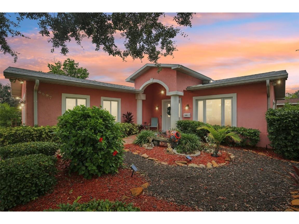 6897 18th Street N Saint Petersburg FL 33702 TB8392941 image1