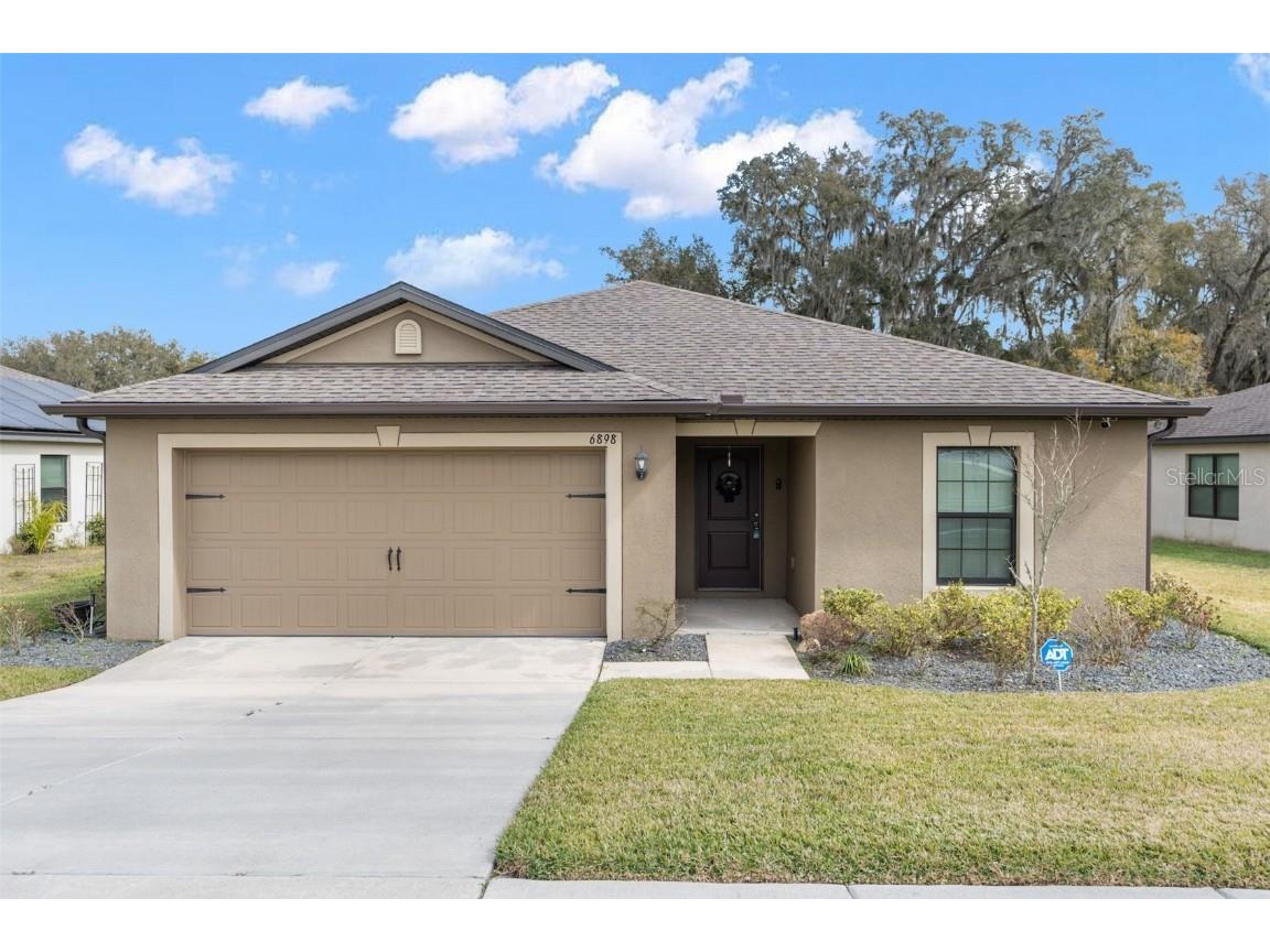 6898 Redbay Drive Brooksville FL 34602 W7861946 image1