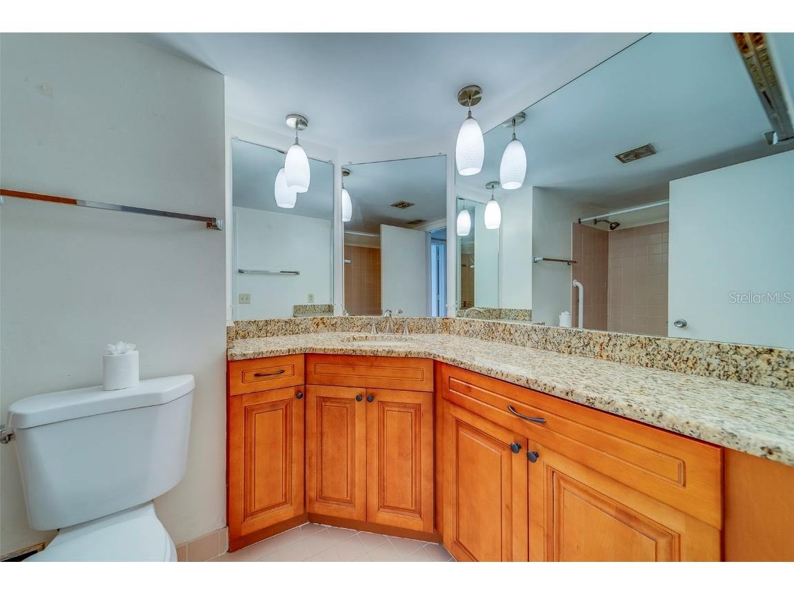 69 Country Club Drive Largo FL 33771 TB8450141 image19