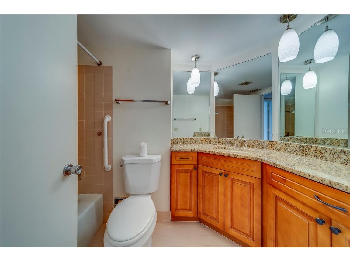 69 Country Club Drive Largo FL 33771 TB8450141 image20