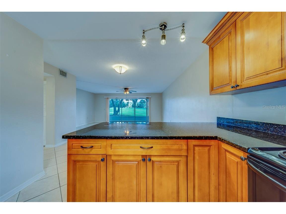 69 Country Club Drive Largo FL 33771 TB8450141 image3