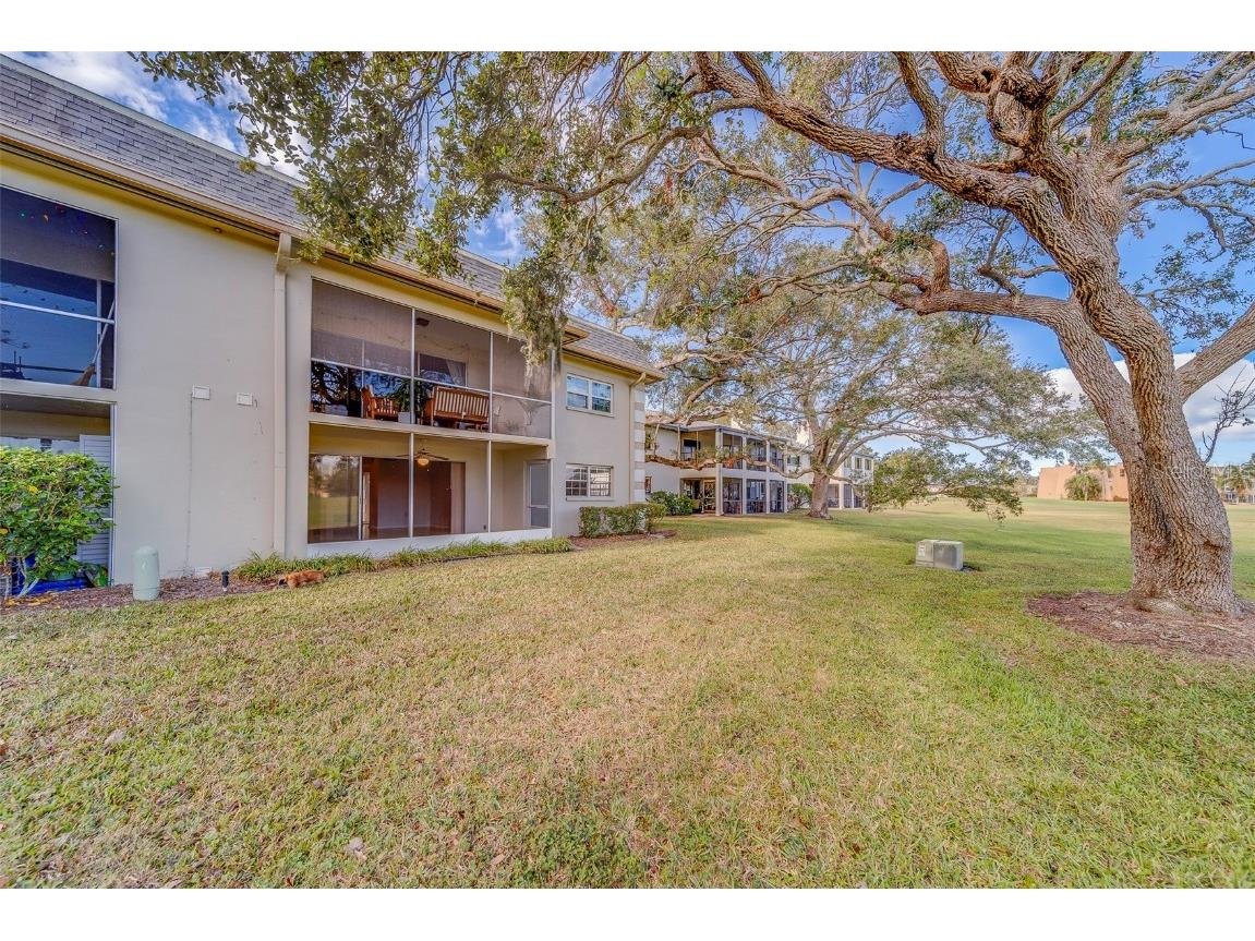 69 Country Club Drive Largo FL 33771 TB8450141 image35